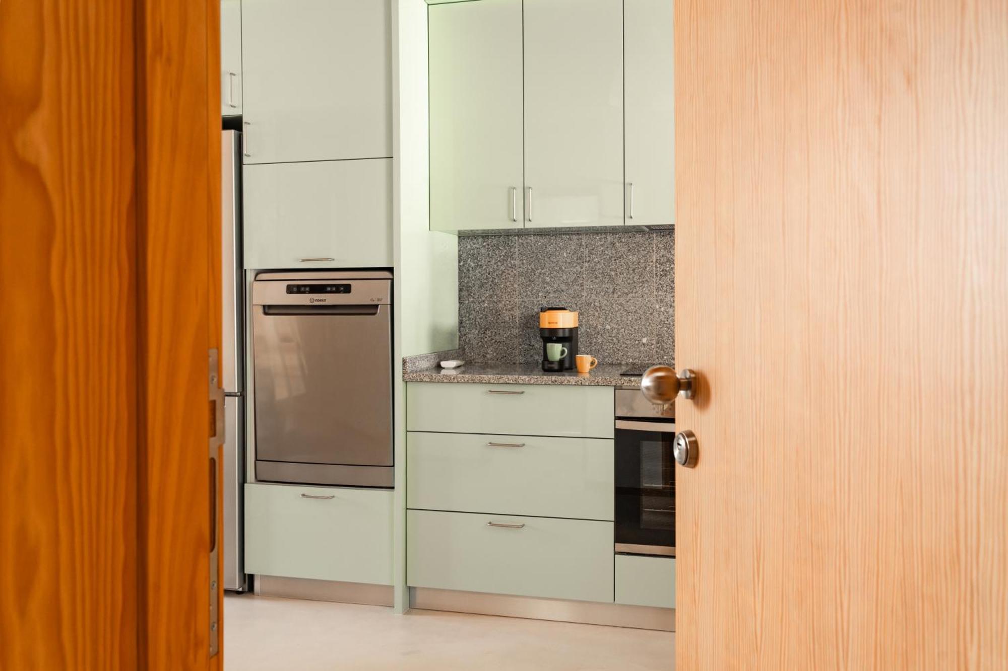 Apartment Hall *